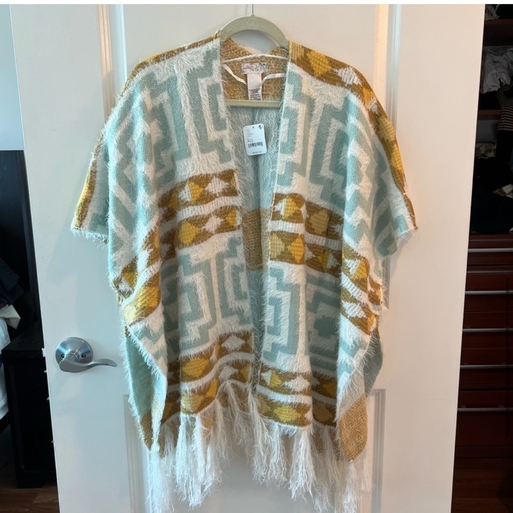 Free People White Kimono Diamondback Cozy Sweater Ivory One Size Poncho NWT - Picture 9 of 14